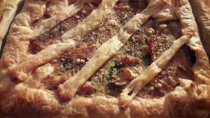 Pizza rustica spinaci, uova e prosciutto cotto