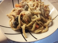 Fettuccette integrali polpette e olive