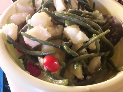Insalata di patate, fagiolini e pomodori ...