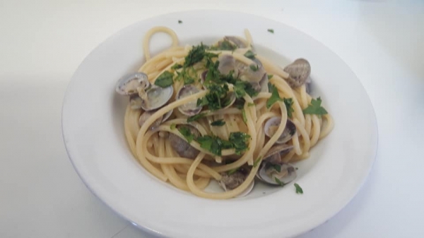 Spaghetti alla chitarra con lupini